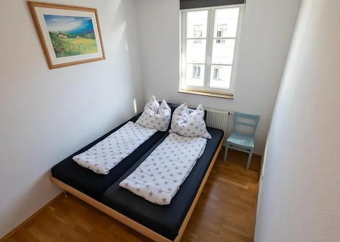 Parkside City Apartments No16